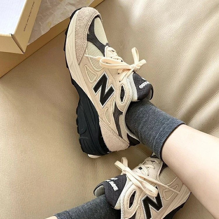 New Balance 990v5 Running Shoes for Women - Beige and Black